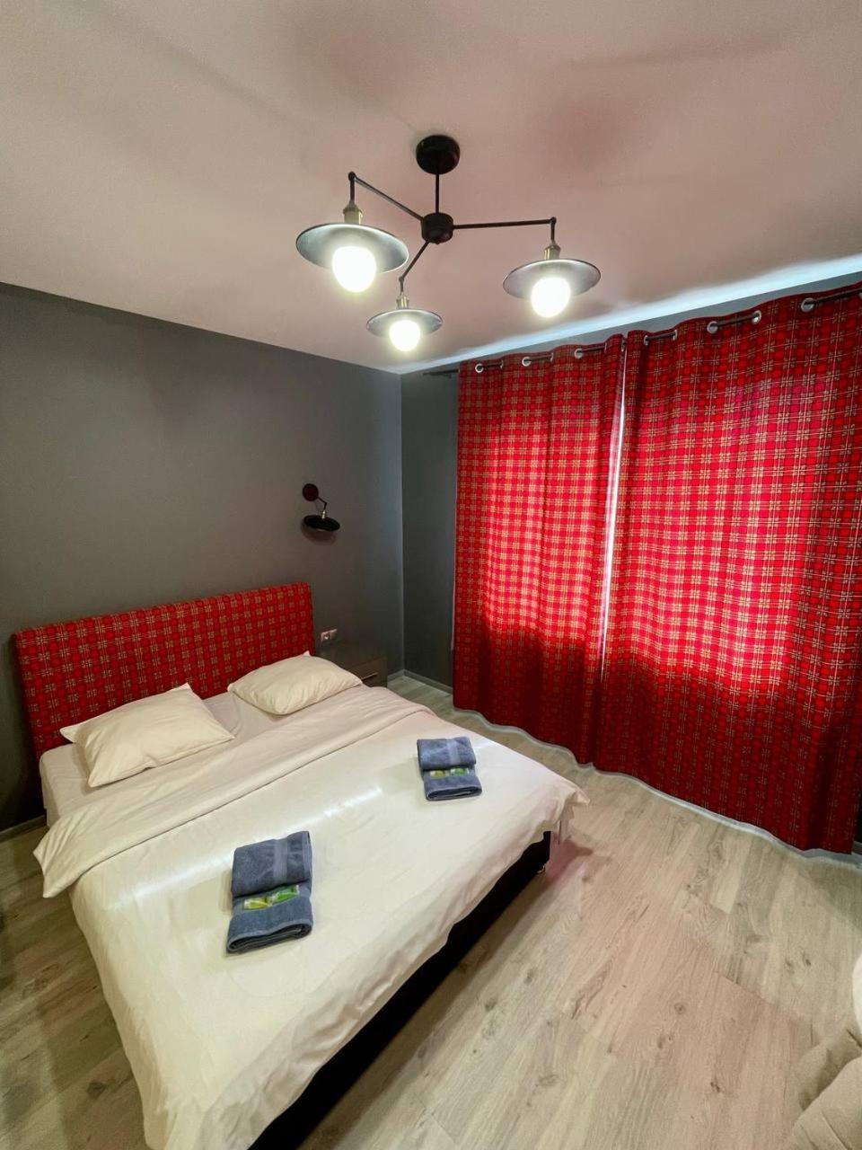 Yes Silver Apartment *