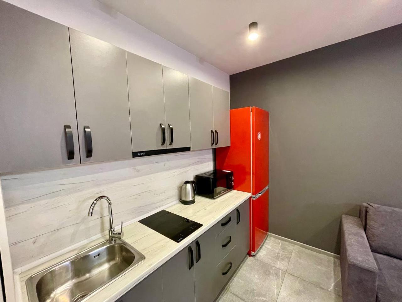 Yes Silver Apartment *
